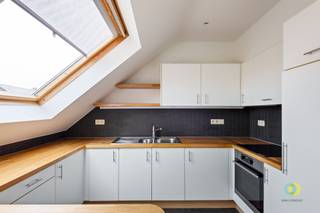 In een rustige straat nabij het centrum van Machelen vindt u deze instapklare duplex in een klein en modern gebouw zonder lift en dus met lage...