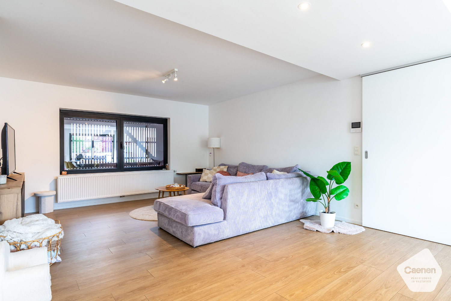 Zéér ruim appartement met 2 slaapkamers en groot terras. - photo 4