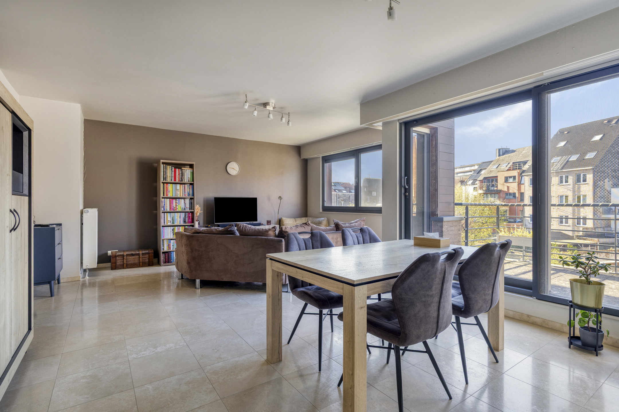 Ruim appartement met 2 slaapkamers op toplocatie te Leuven - foto 5