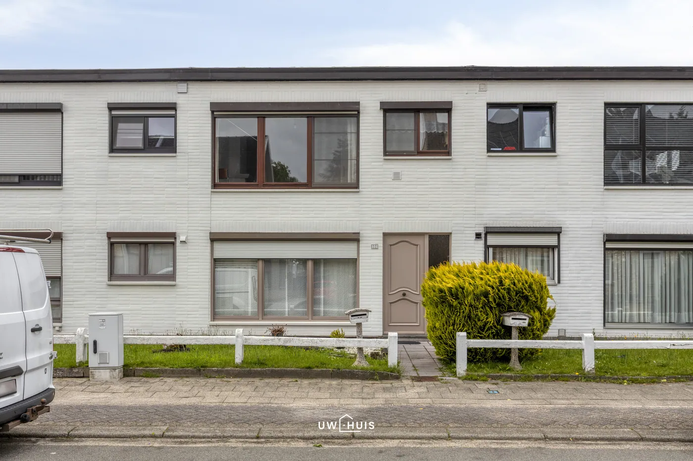 Gezellig appartement met 2 slaapkamers en garage op goede ligging! - foto 1
