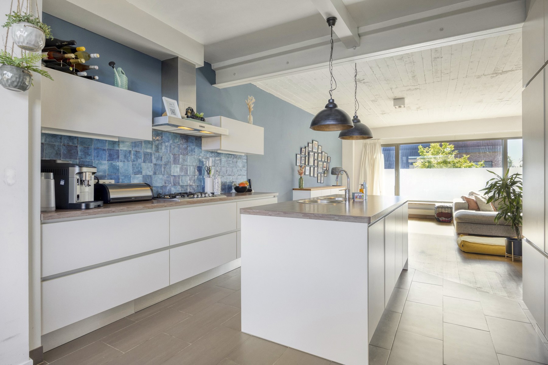 Ruime instapklare woning met 4 slaapkamers, garage en tuin - foto 5
