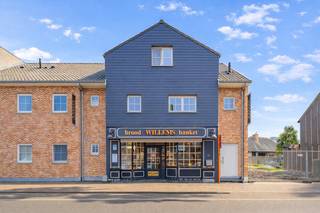 Deze gevestigde bakkerij, gelegen op een uitstekende locatie in Ertvelde, is op zoek naar een overnemer. Daarnaast bestaat ook de mogelijkheid om...