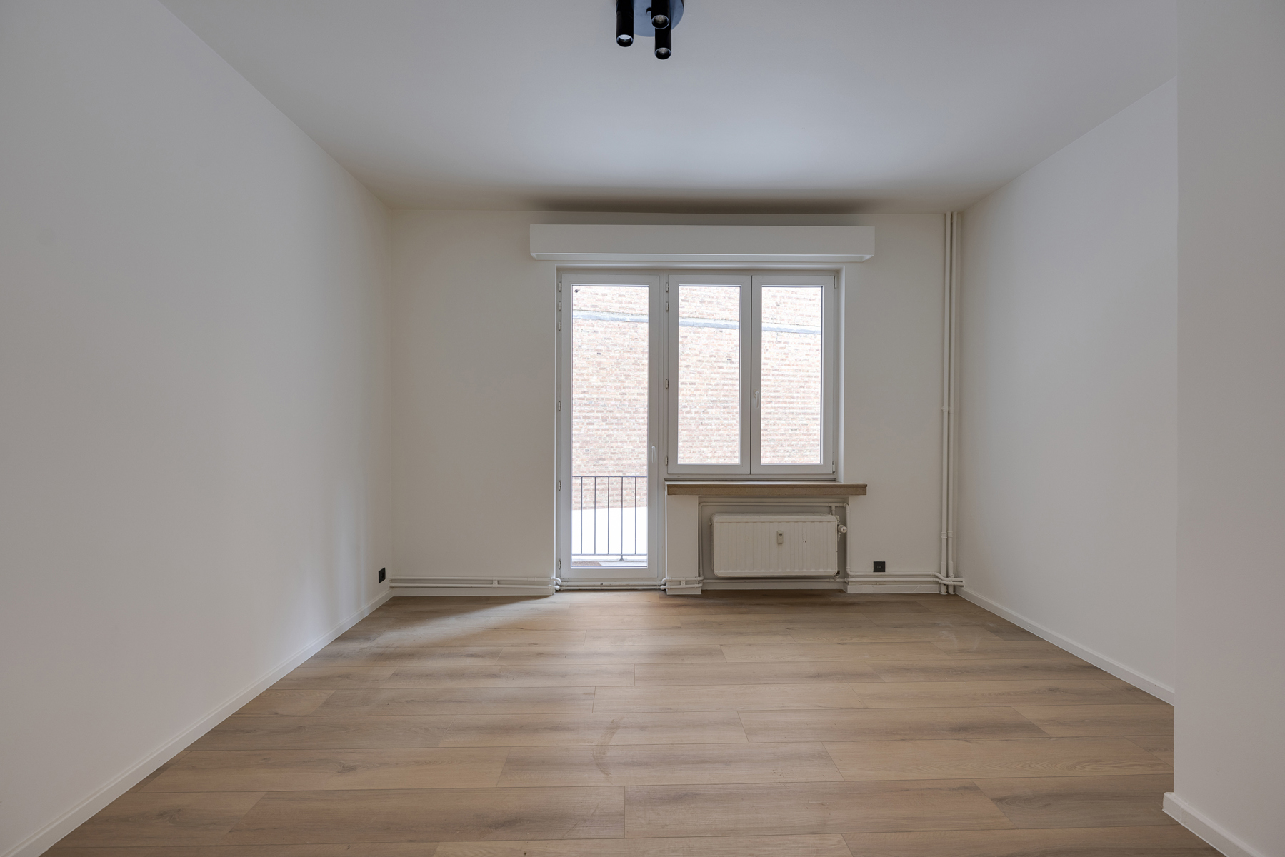 Instapklaar 3-slaapkamerappartement met terras - foto 3