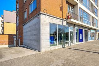Uitstekende kantoorruimte van ±100 m² met zichtbaarheid langs drukke invalswegDeze representatieve kantoorruimte biedt een ideale locatie voor...