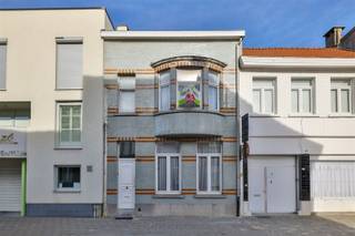 Welkom in hartje Hoboken, waar deze unieke woning met karakter en modern comfort op u wacht. Deze woning biedt een uitstekende indeling met ruime...