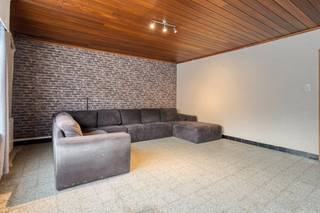 Cette maison est située dans une rue calme de Woumen, un charmant quartier de Dixmude. Le village offre de nombreuses commodités quotidiennes à...