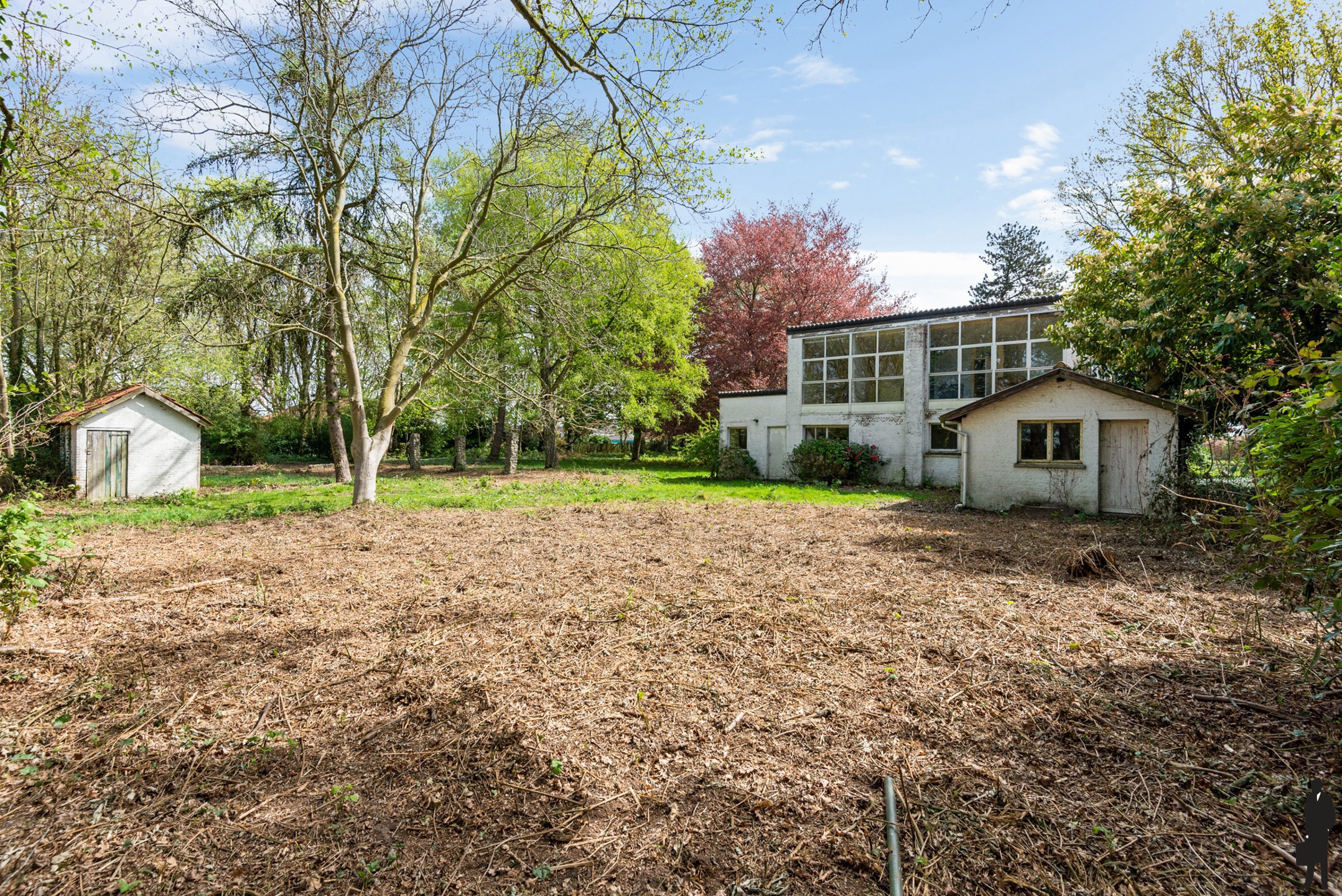 Te renoveren zonevreemde woning op perceel van ca. 6685 m² - foto 4