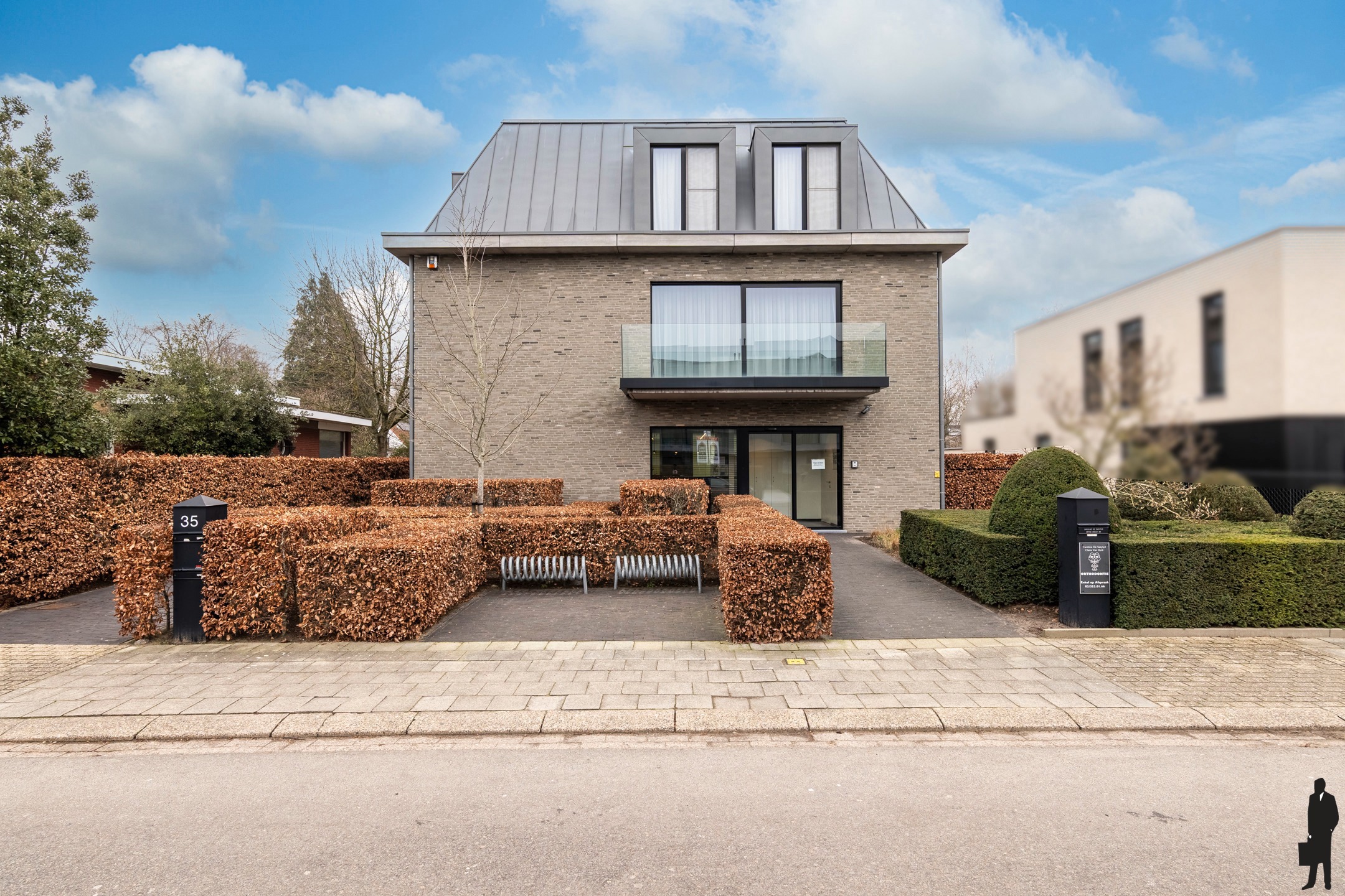 Gelijkvloerse praktijk in Schilde met functionele indeling - foto 1