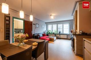 Wonen in het bruisende hart van Gent? Dit energiezuinig appartement, gelegen op wandelafstand van de Kouter, biedt een unieke combinatie van...