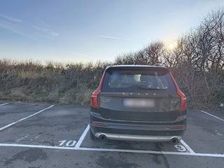 Op een absolute A-locatie, pal aan de Zeedijk, bieden wij u deze vlot toegankelijke openlucht autostaanplaats aan. De staanplaats bevindt zich...