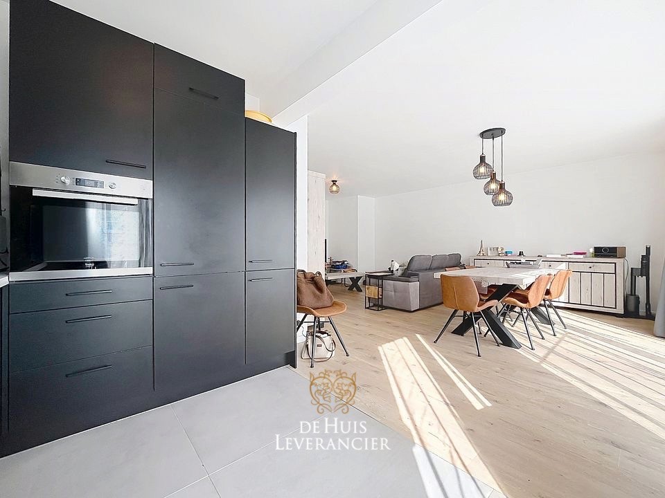 Groot appartement met 2 slpks en staanplaats te koop in centrum Kontich - foto 3