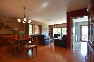 Appartement 116 m² op 2de verdieping met inkom, gastentoilet, woonkamer die uitgeeft op terras, keuken voorzien van keramische kookplaat,...