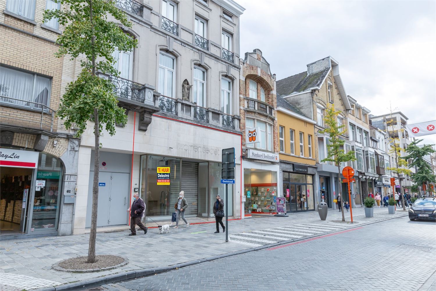 INSTAPKLAAR GELIJKVLOERS 140 M2 TOPLOCATIE - foto 1