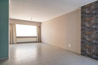 Gelegen in het centrum van Wuustwezel. Binnen enkele minuten bij onder andere de bakker, de supermarkt en de scholen om niet de sport-,...