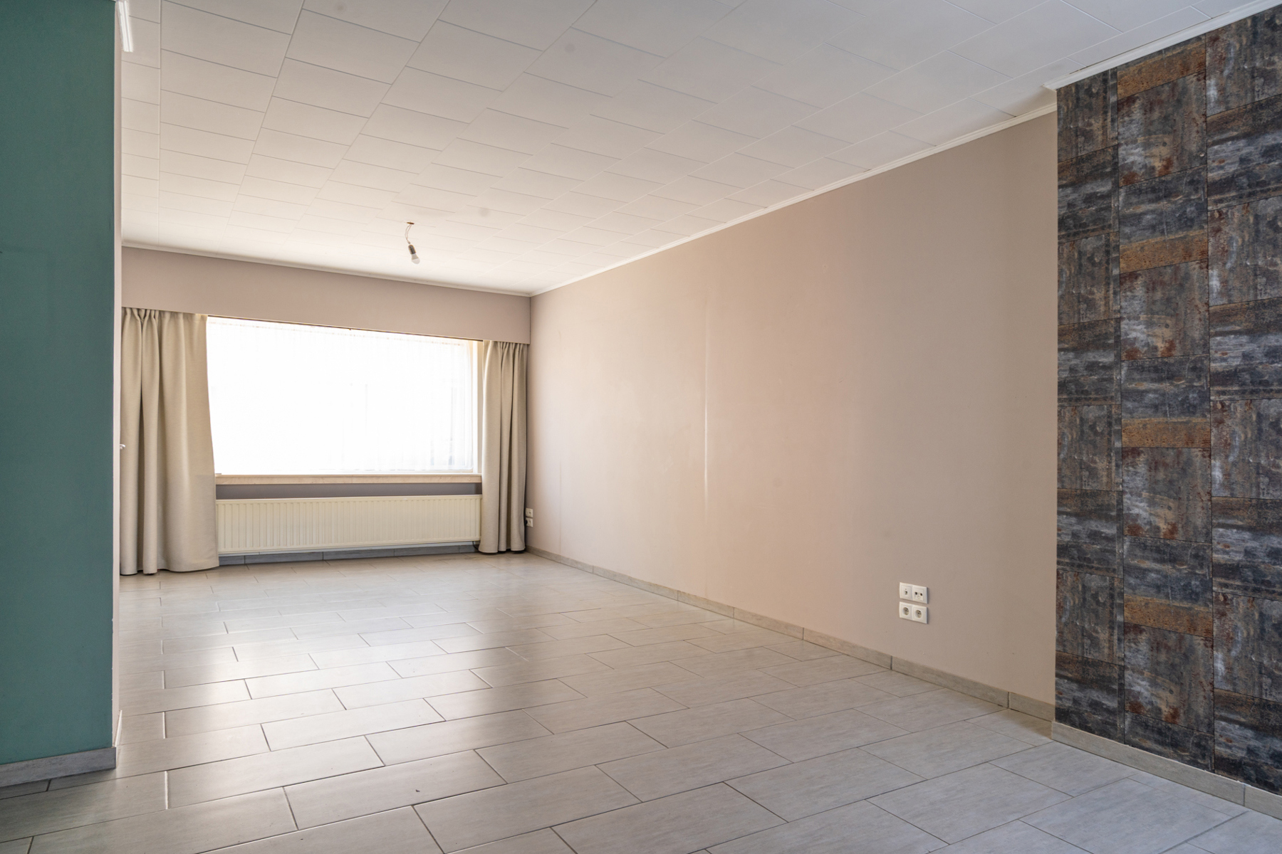 GESLOTEN BEBOUWING IN HET CENTRUM VAN WUUSTWEZEL - foto 3