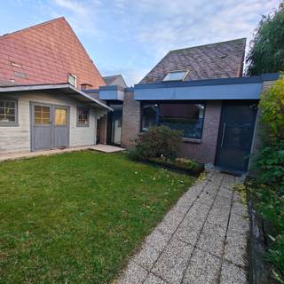 Charmante woning met 4 slaapkamers en tuin in rustige, kindvriendelijke buurt – WolvertemOp een boogscheut van de A12, maar tegelijk zeer rustig...