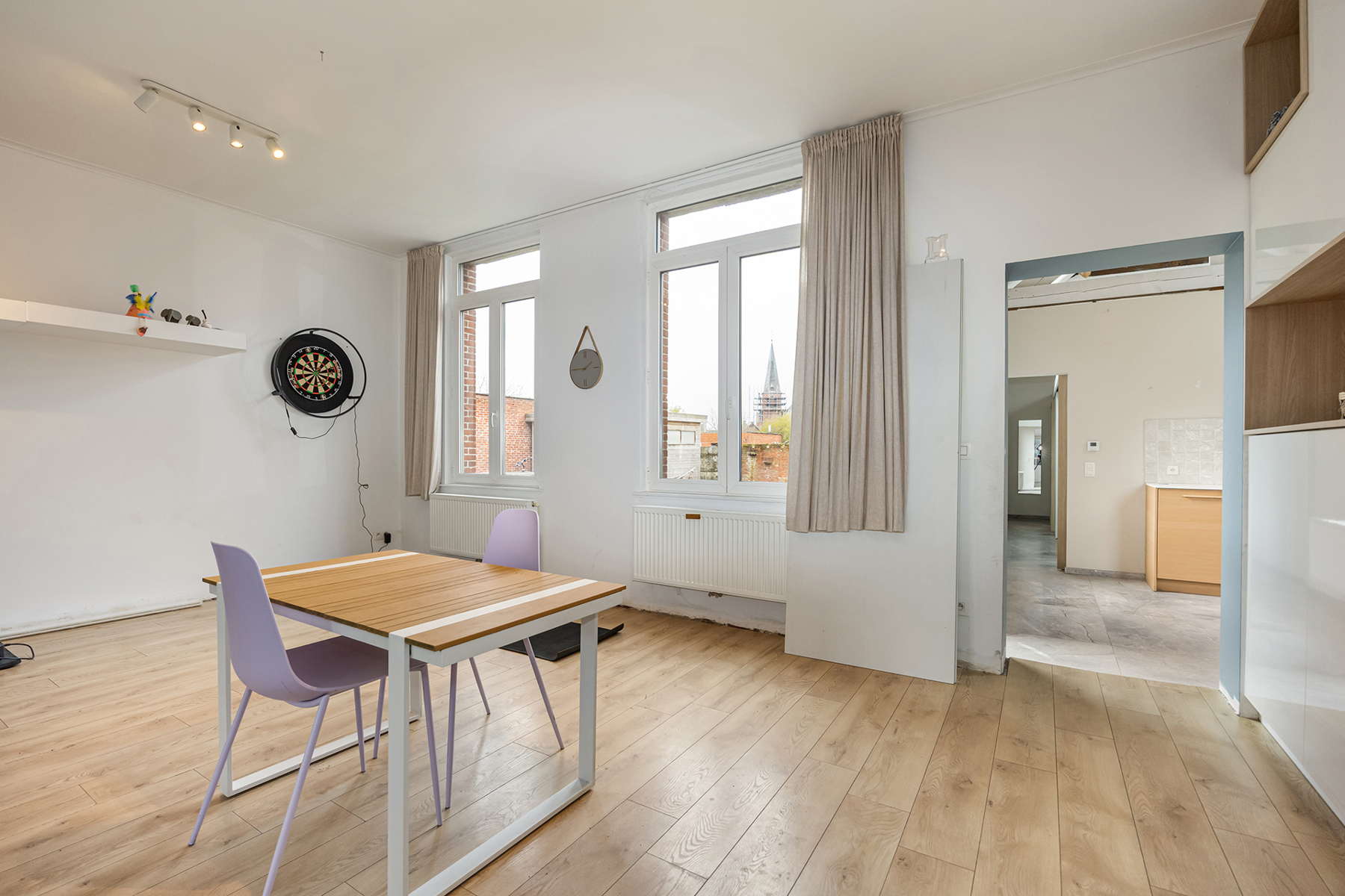 Ruime gezinswoning met tuin en 4 slaapkamers. - foto 4