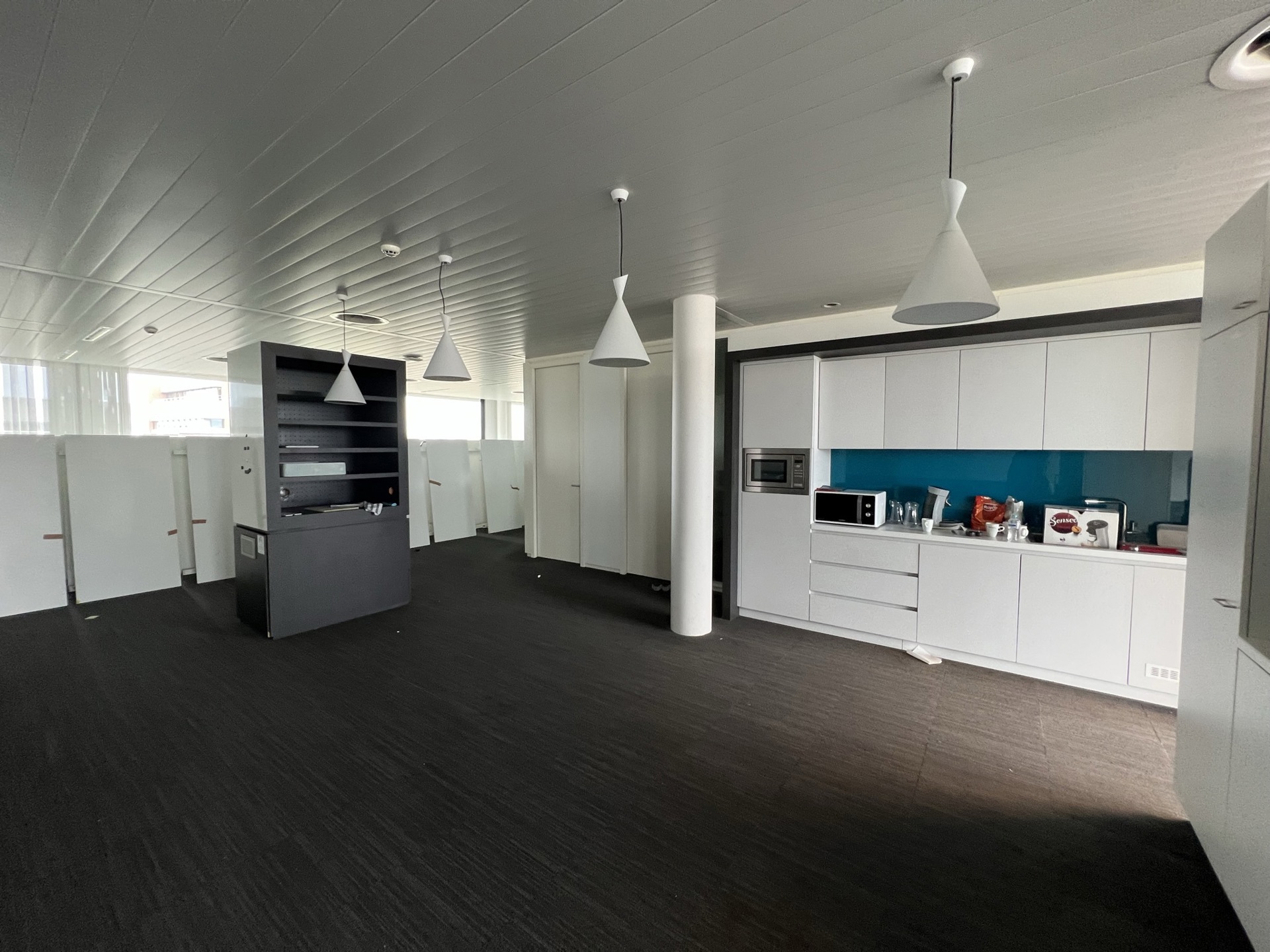 Hedendaagse kantoren (870m²) op zichtlocatie - foto 5