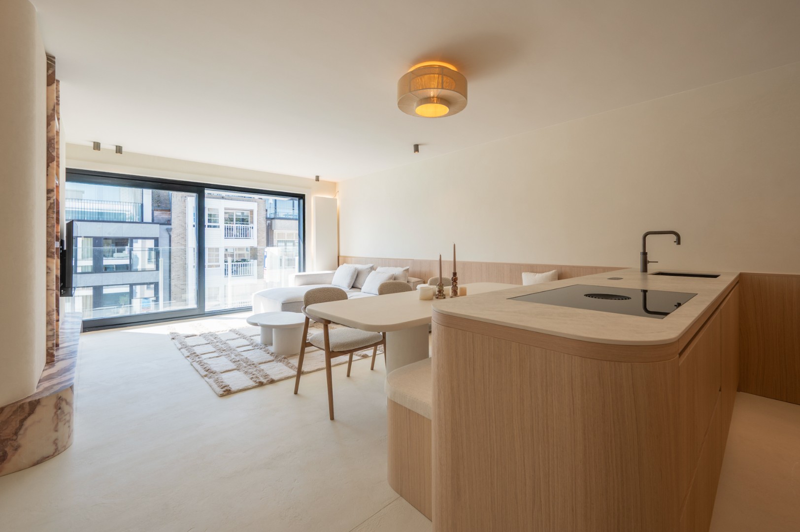 Volledig vernieuwd appartement met zongericht terras op de Dumortierlaan - foto 4