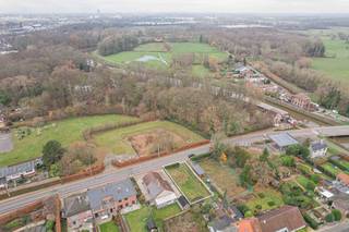 In de Brugstraat te Muizen vind je deze mooie bouwgrond voor open bebouwing, ideaal voor wie rustig wil wonen met een vlotte verbinding naar...