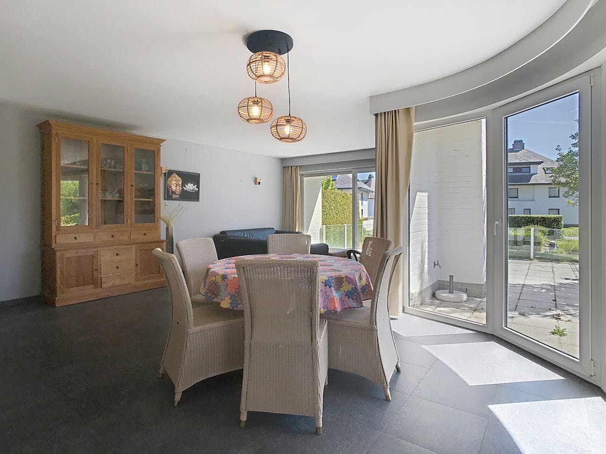 Lichtrijk appartement met ruim terras op rustige ligging te huur! - foto 4