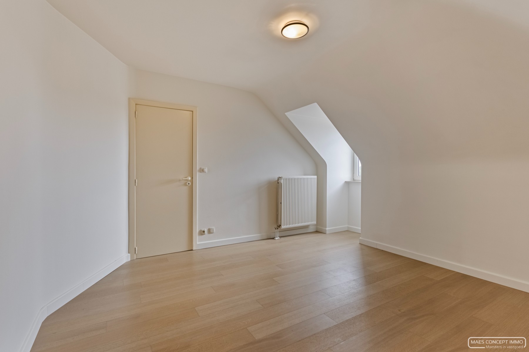 Prachtig dakappartement met garage te koop in het centrum van Vichte<p></p> - photo 3