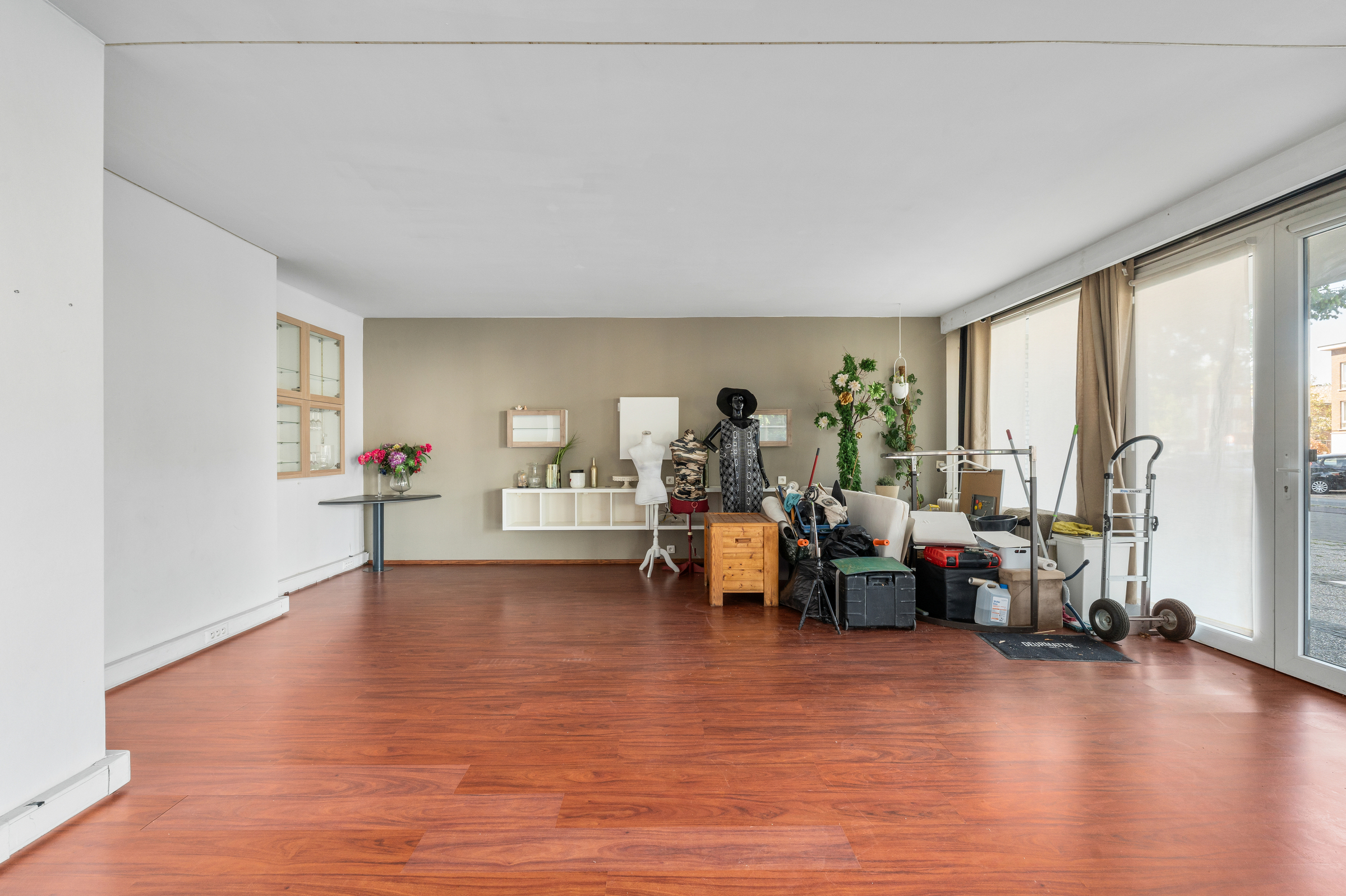 Gelijksvloers appartement met vier kamers in Wilrijk - foto 3
