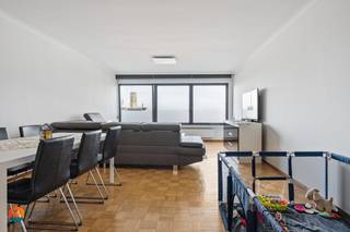 Op een uitstekende locatie vlakbij het centrum van Mechelen bevindt zich dit instapklaar appartement met 2 slaapkamers en terras. U bevindt zich...