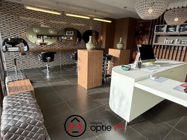 Multifunctioneel handelspand te koop, topafwerking &amp; ligging - foto 1