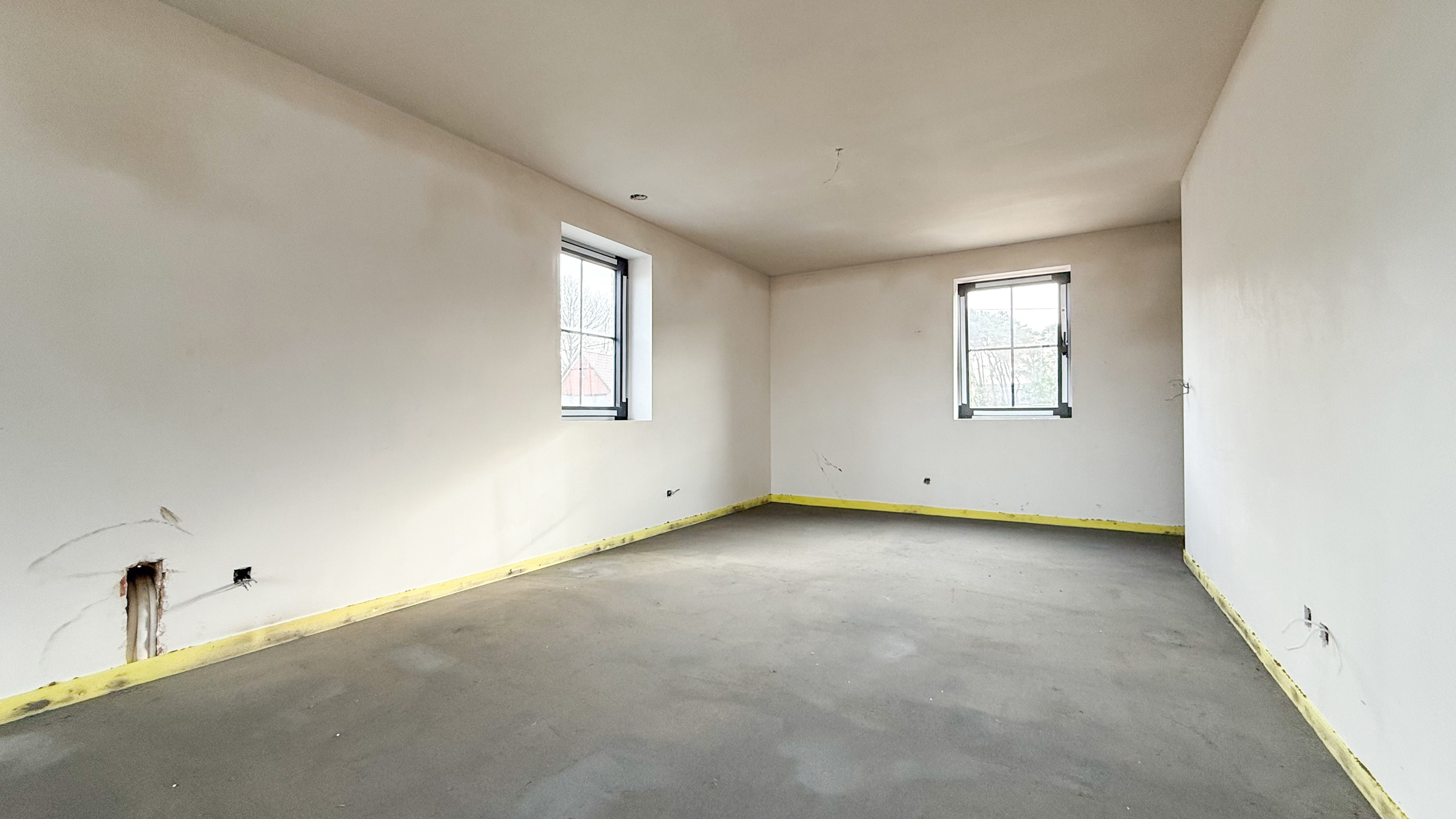 Zeer ruim (146m²!) duplex app.met 2-slpks,garage en terras! - foto 5