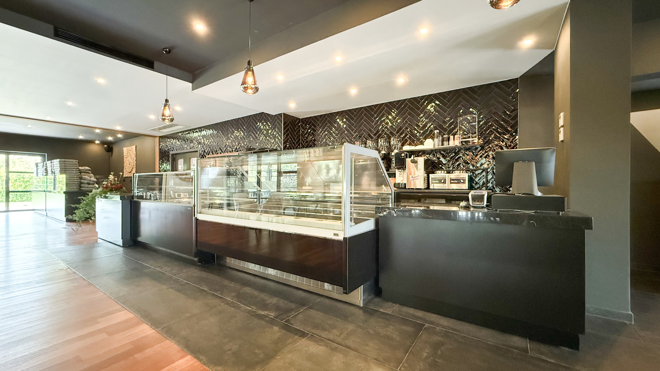 Prachtig handelspand met woonst op toplocatie (40are grond)! - foto 5