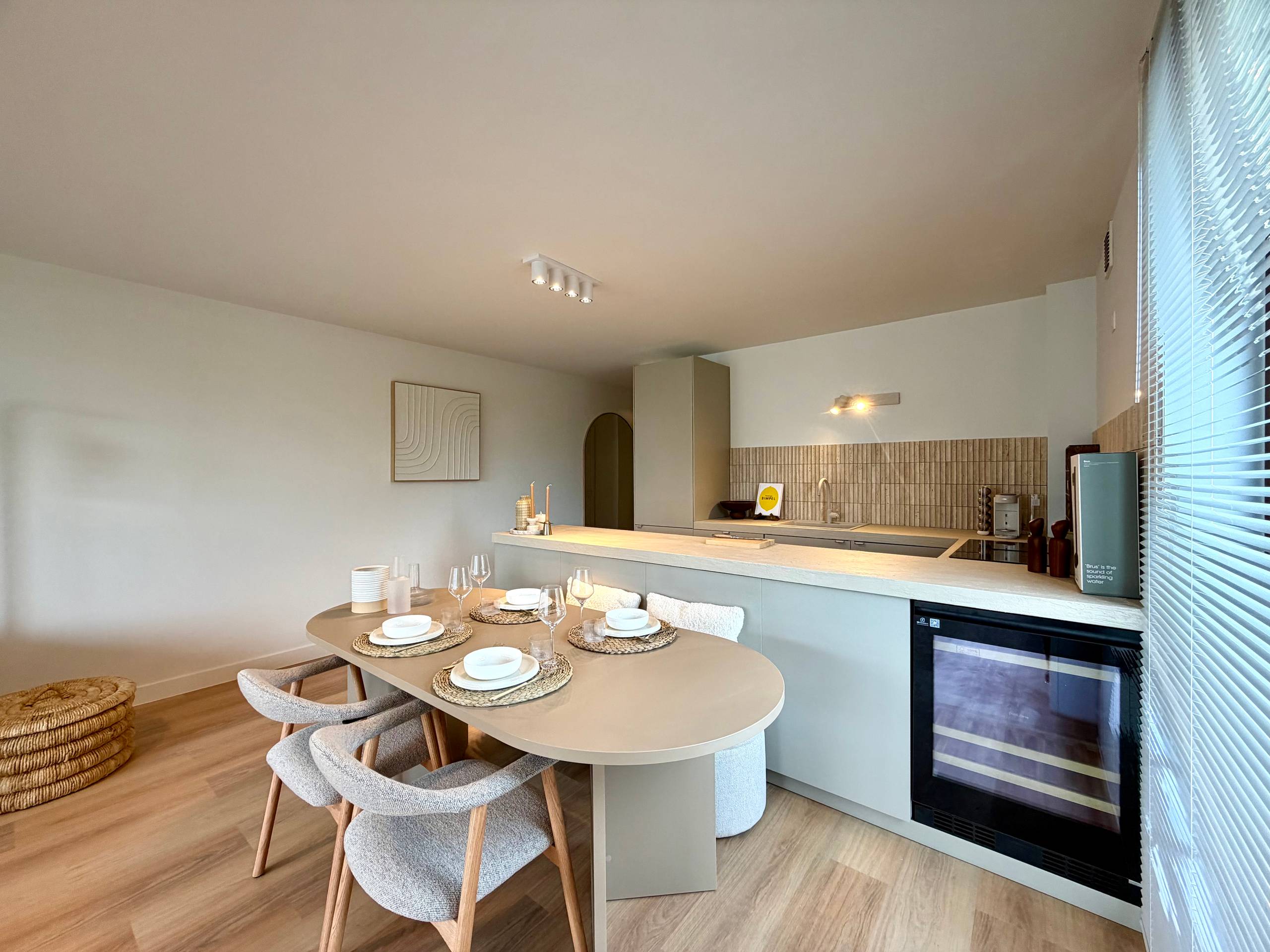 Gerenoveerd appartement met twee slaapkamers - foto 4