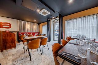 Situé à proximité directe du centre-ville de Hannut, cet immeuble de rapport vous séduira par son rendement intéressant et sa situation...