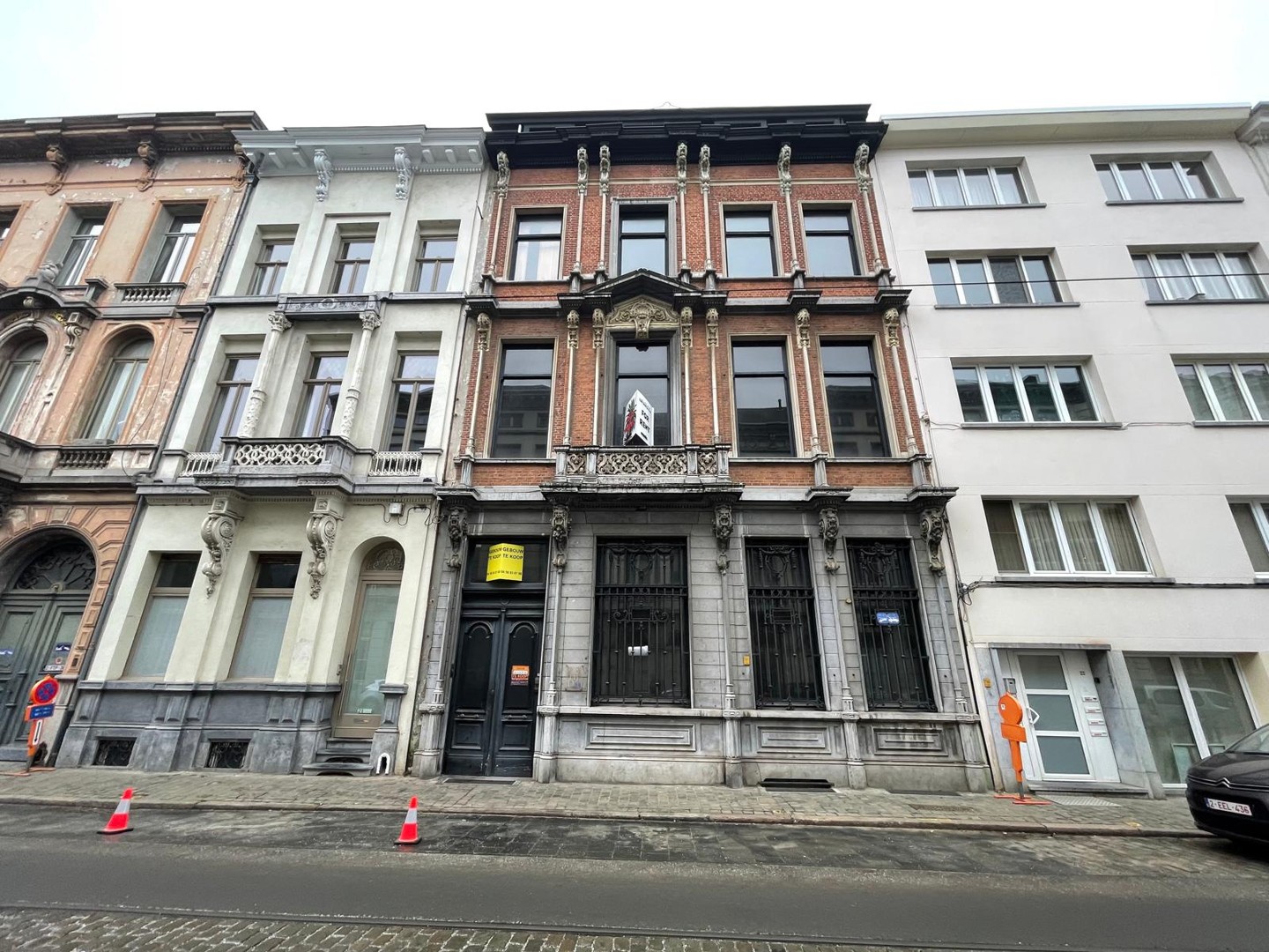 House for sale in Antwerp - photo 1