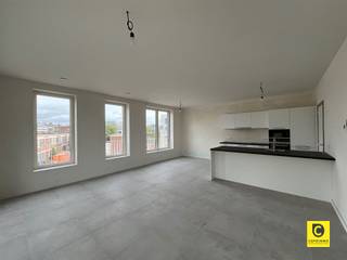 Ruim 2-slaapkamerappartement in nieuwbouwcomplexOntdek dit moderne 2 -slaapkamerappartement in het nieuwbouwcomplex Stadsterras.Gelegen in het...