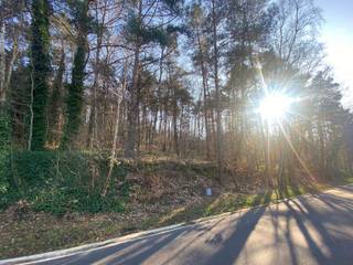 Rustig en residentieel gelegen bouwgrond van 29a 63ca!Deze residentieel en bosrijk gelegen bouwgrond (Valleilaan links van nr 36) op de Heikantberg...