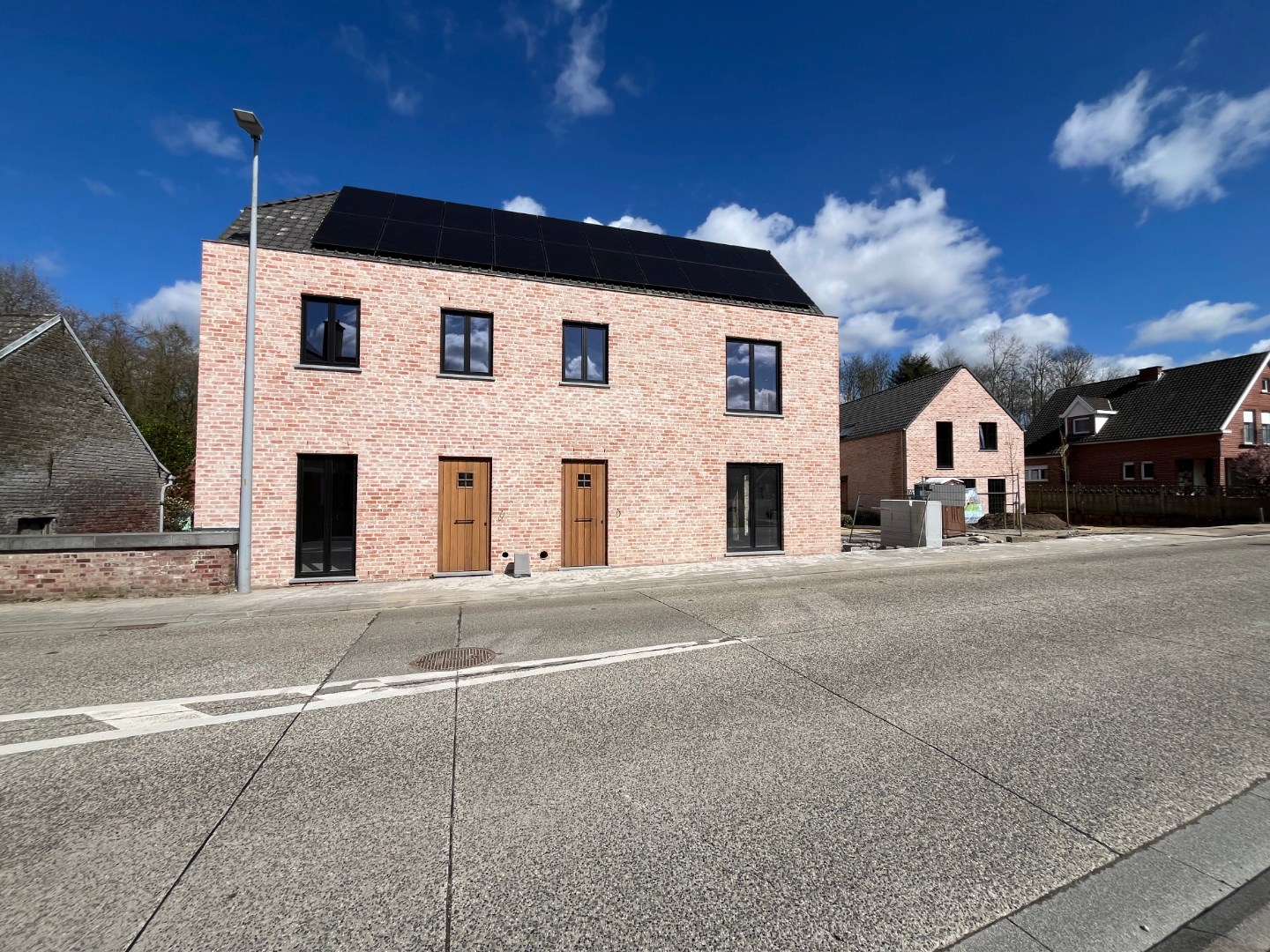 Gelijkvloerse woongelegenheid in hartje Dikkelvenne - foto 1