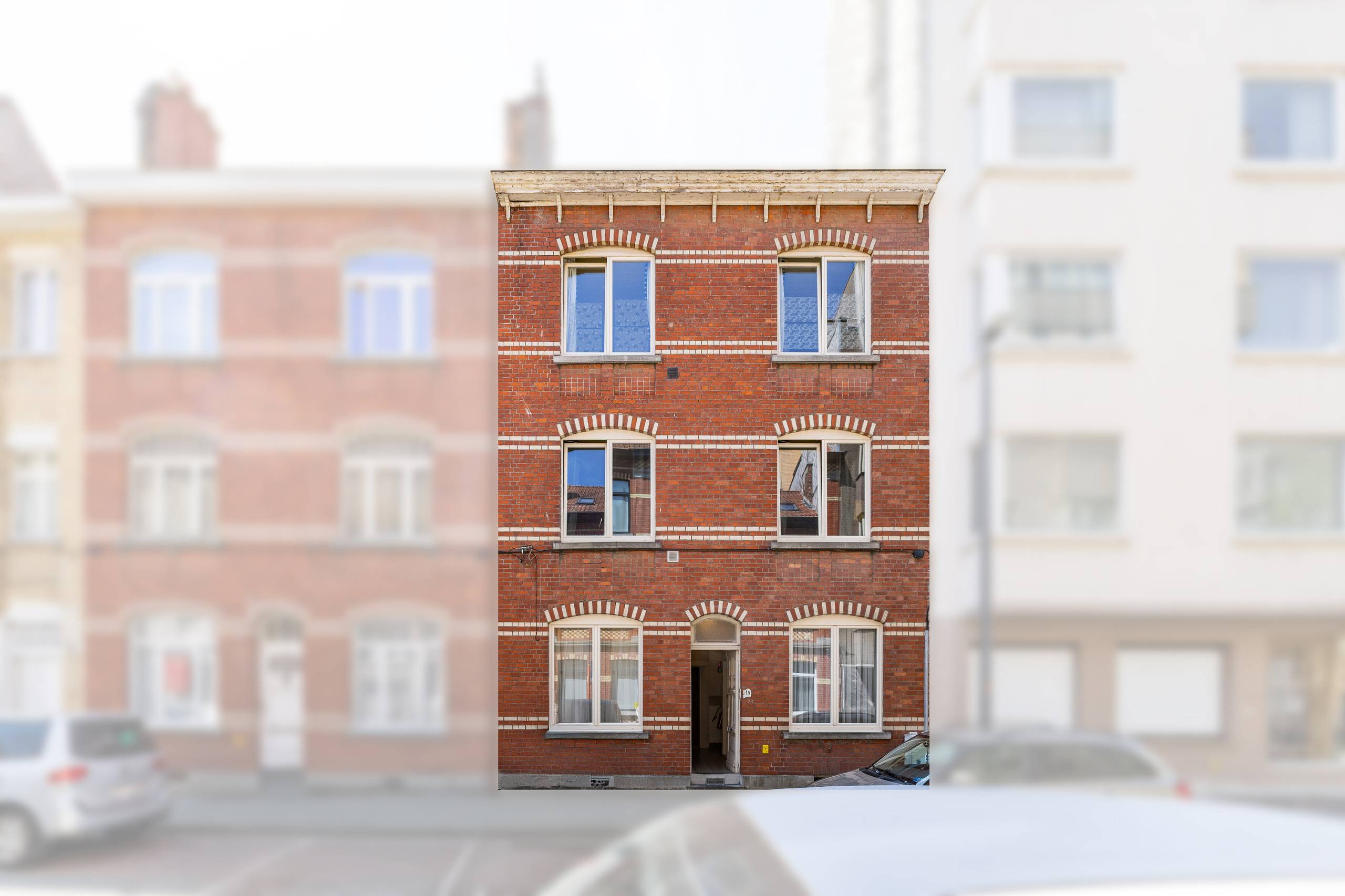 Commercieel te koop in Oostende met 4 slaapkamers - foto 1