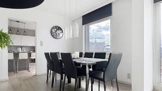 WE INVEST Zuid-Luxemburg stelt u dit ideaal gelegen appartement met 2 slaapkamers voor, in het hart van het stadscentrum van Aarlen. Een...