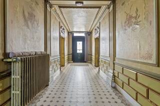 Ce charmant bâtiment patrimonial du centre-ville d'Ardooie est une belle opportunité pour ceux qui recherchent une propriété exceptionnelle avec...