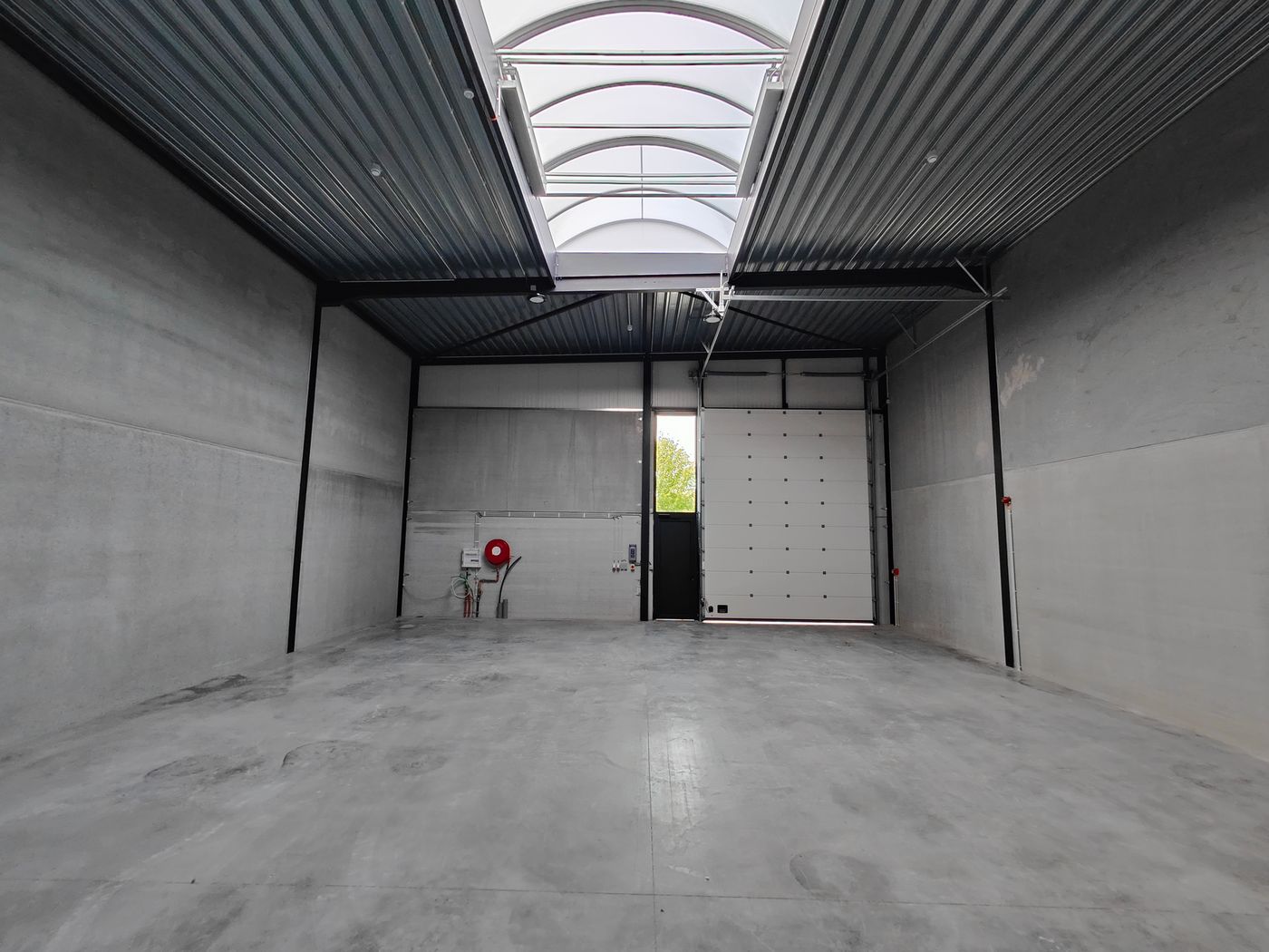 Nieuwbouw KMO-unit van 177 m² te huur in Bredene - photo 3