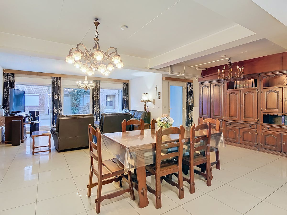 Gelijkvloers appartement met 4 slaapkamers (EPC C-F) - foto 3