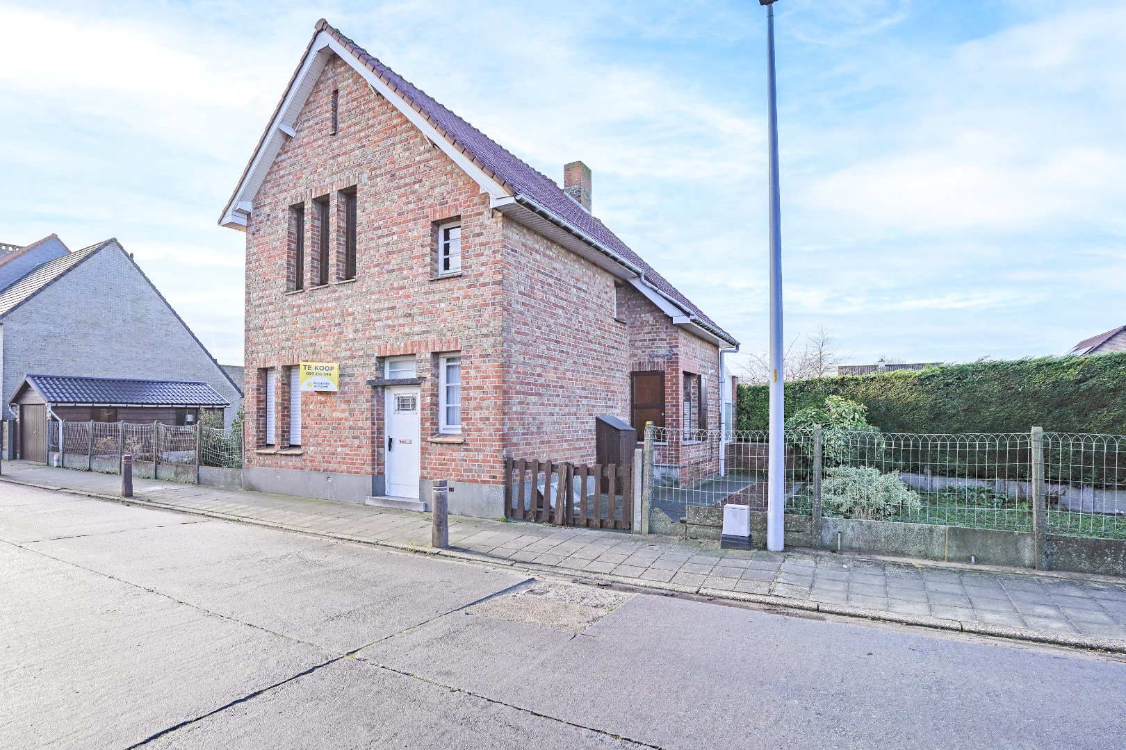 Te renoveren alleenstaande woning op 648m². - foto 2