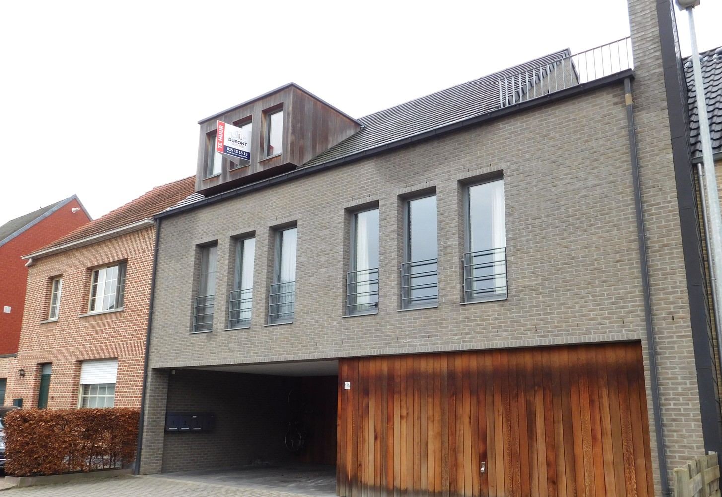 Dakappartement met 2 terrassen, 2 slaapkamers en garage staanplaats te centrum Itegem - foto 3