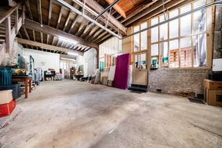 OPTION....OPTION....OPTION....Situé dans une rue calme de Tirlemont, à proximité immédiate du centre-ville et des axes autoroutiers, cet entrepôt...