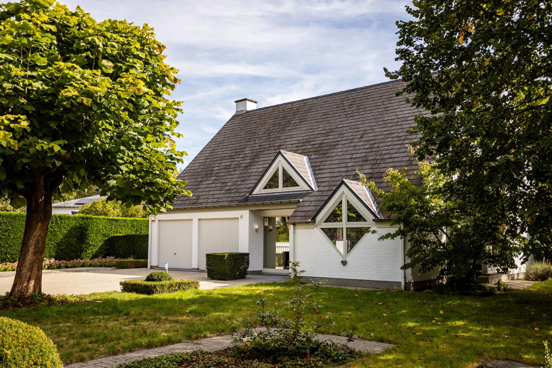 Stijlvolle villa met bureel, 4 slp, tuin op 16 are - foto 1