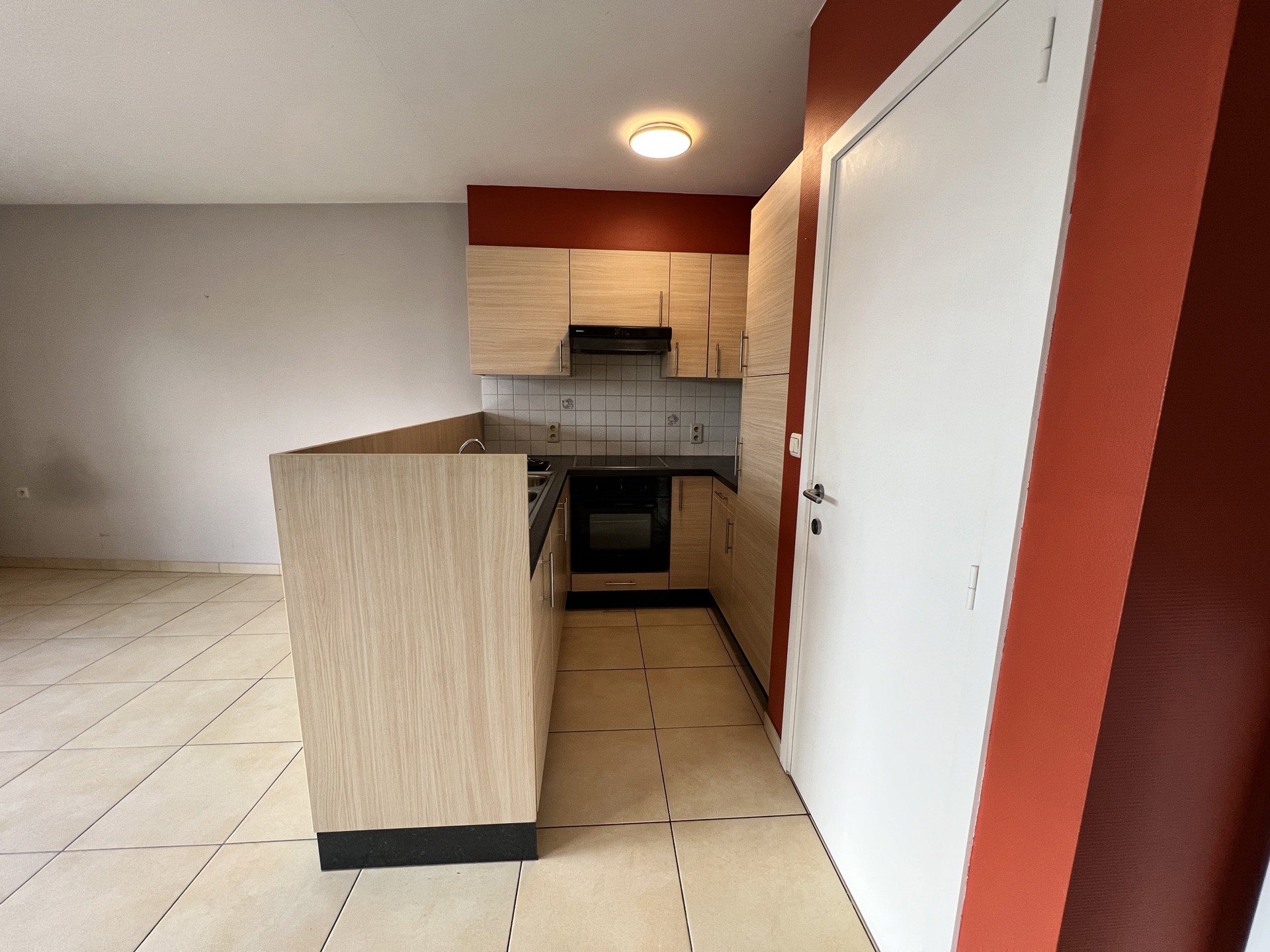 HERZELE – Ruim 2-slaapkamerappartement met terras - foto 4