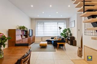 Prachtig gerenoveerde woning met 3 slaapkamers en gezellige stadstuin te Oud Berchem!Sedert 2020 werd deze charmante woning hoogwaardig gerenoveerd...