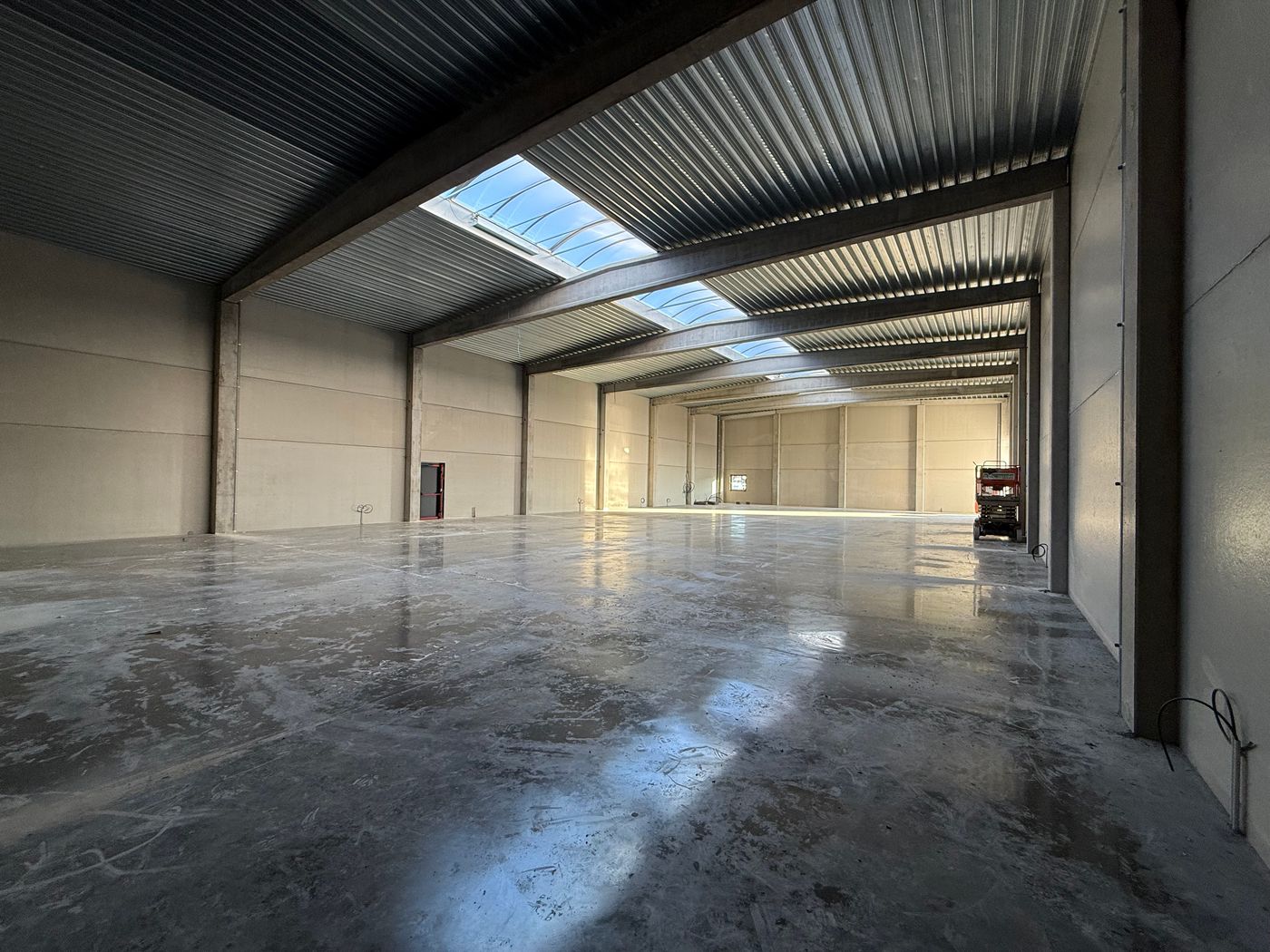 1.122 m² Nieuwbouw KMO-unit op een topligging te Evergem - photo 4