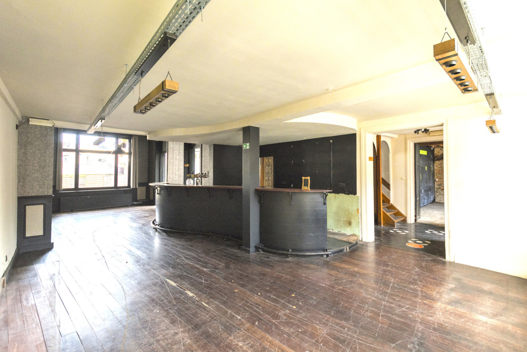 Uniek gelegen horeca- of handelspand met ruime woonst... - foto 5